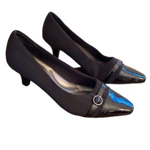 Kelly & Katie Black Patent Pointed Toe Kitten Heels Size 6